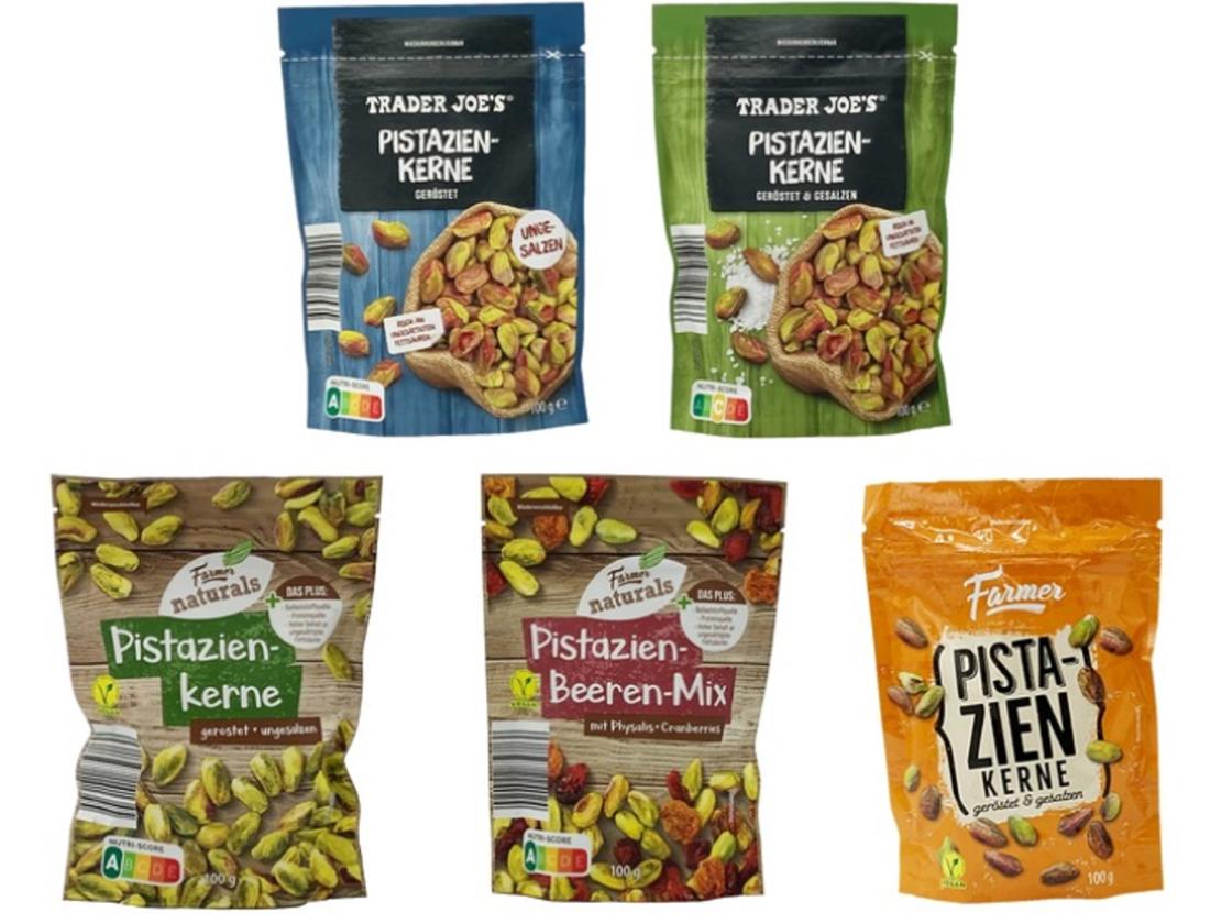 La foto mostra cinque confezioni da 100 grammi di pistacchi richiamati.