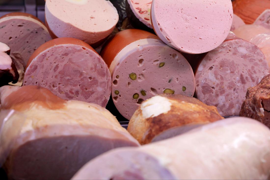 Una macelleria della Sassonia ha iniziato a ritirare la carne a causa della possibile contaminazione con schegge di vetro. Lo rende noto l'Ufficio federale per la sicurezza alimentare e la tutela dei consumatori.