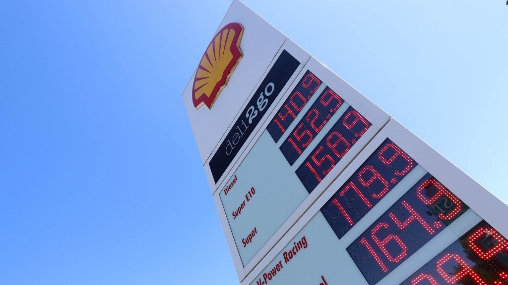 Il prezzo del carburante alla stazione di servizio è sempre più alto!  Ecco quanto guadagna lo Stato con un litro di benzina