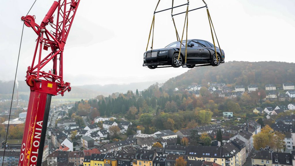 Wuppertal: Rolls-Royce galleggia sul gancio in "Visiodrom" |  regionale