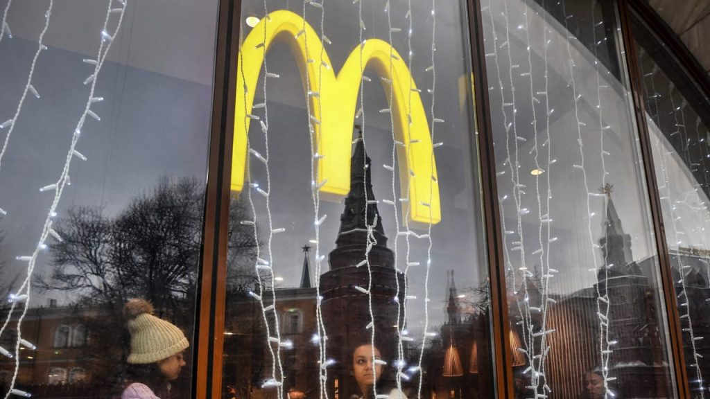 Russia: vendute 850 filiali McDonald's - il ministero cerca un nuovo nome - Economia