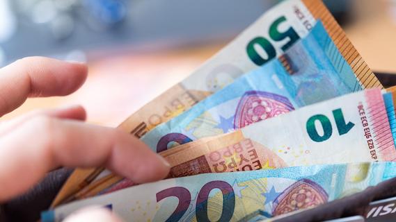 I primi dettagli del premio per l'inflazione da 3000 euro: il Governo dà il via libera