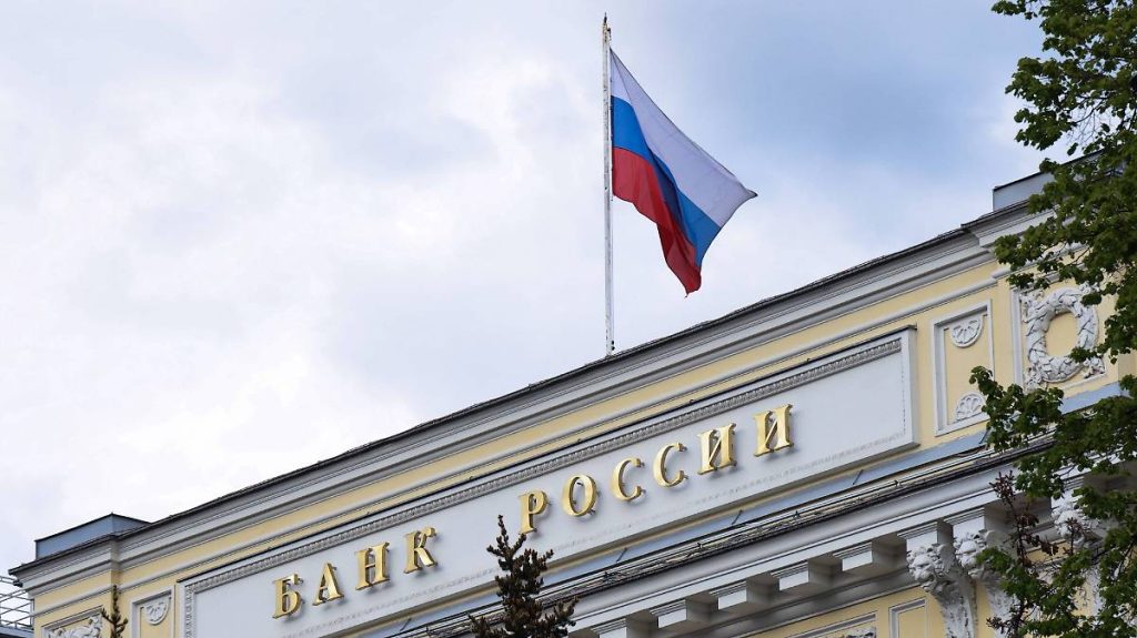 Studio: PIL prebellico non prima del 2030: la banca centrale russa taglia nuovamente i tassi di interesse