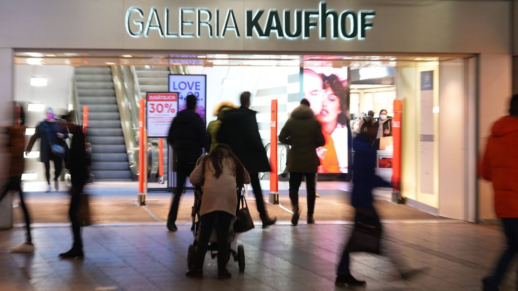 Galleria Karstadt Kofhof "di nuovo in una situazione pericolosa"