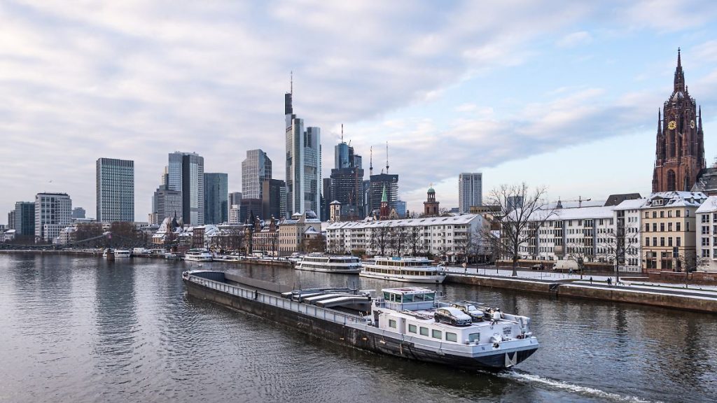 Metà inverno difficile: Banche: la Germania scivola in una "lieve recessione"