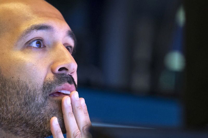 Investing.com prevede che gli utili del quarto trimestre diminuiranno del 2,2% per le società S&P 500