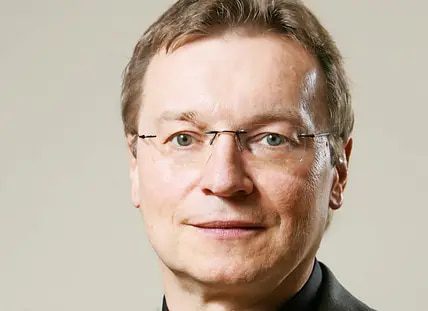 Detlef Troppens, amministratore delegato di Oberhavel Kliniken, ha già perso personale infermieristico a favore di agenzie di lavoro interinale.