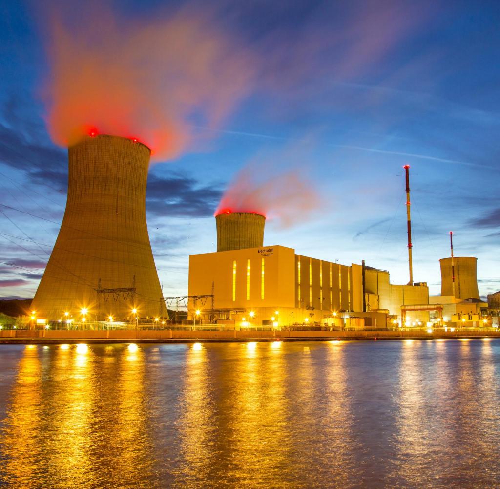 Il reattore Tihange 3 è uno dei due che possono continuare a funzionare per dieci anni.  La posizione non è lontana dal confine tedesco-belga