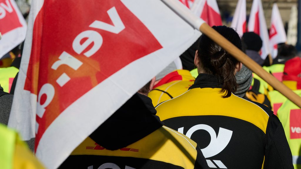 Controversia sulla contrattazione collettiva: i verdiani votano per scioperare alle Poste