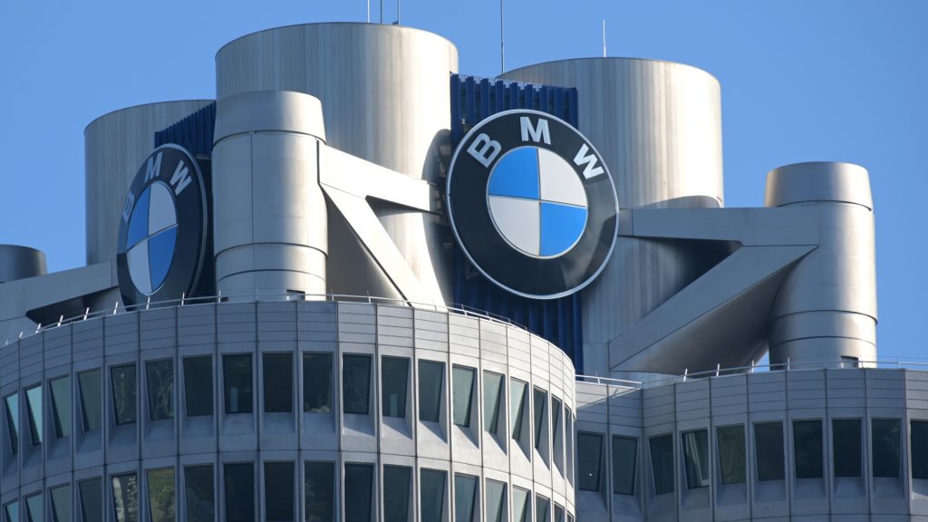 Business della mobilità elettrica: BMW raddoppia le vendite di auto elettriche