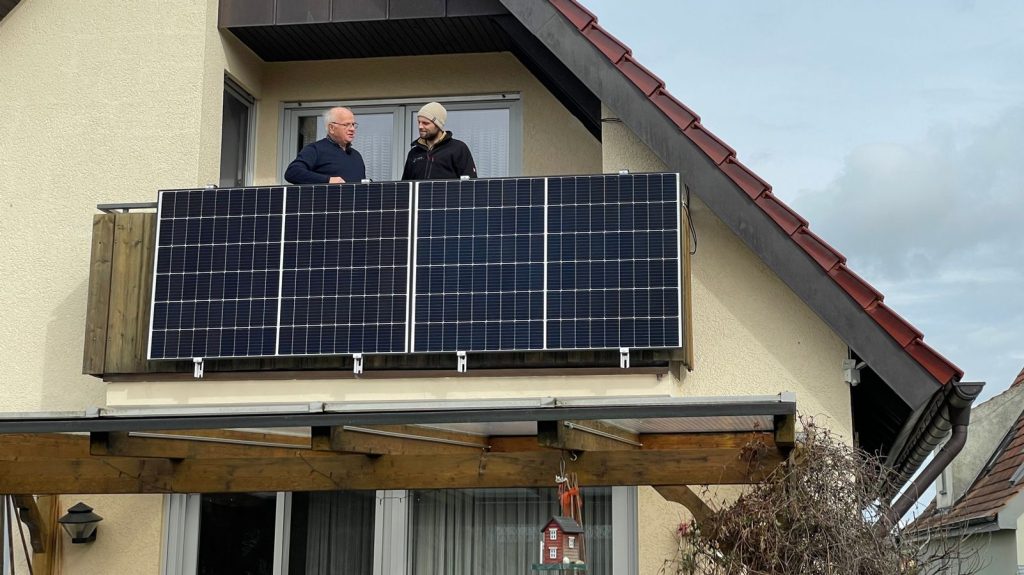 Trasmissione di energia in casa?  Boom solare sul balcone