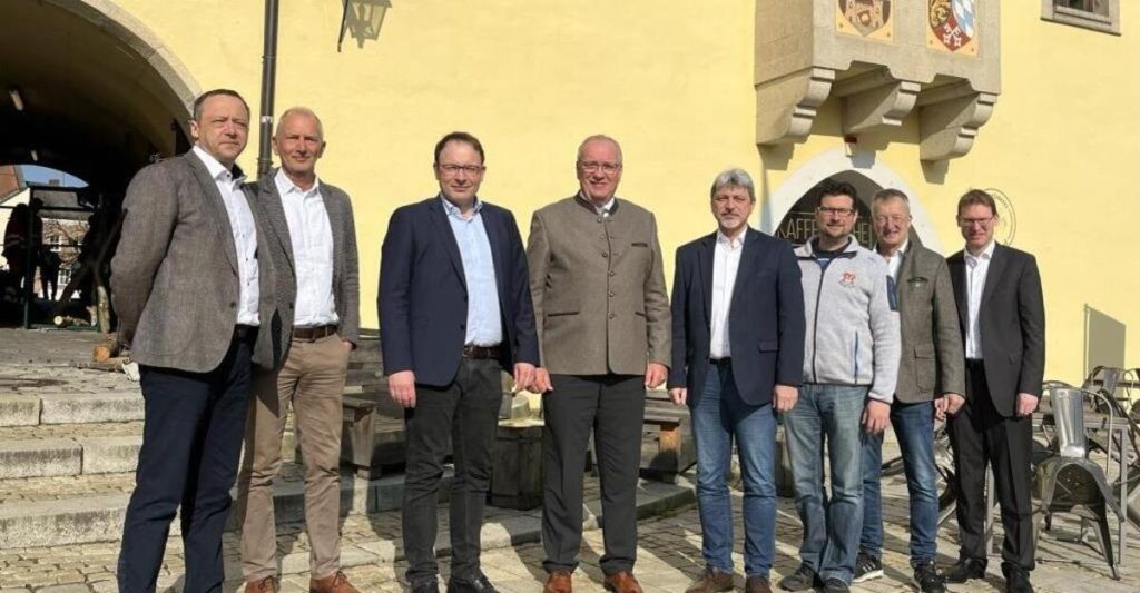 La regione Cham e quattro strutture comunali fondano la società Regionalwerke – Region Cham – Nachrichten