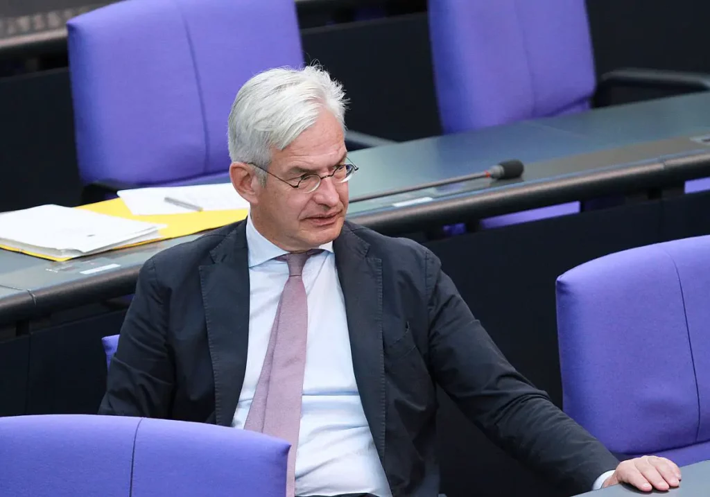 Aumento dei tassi di interesse della Bce: allarme sulle conseguenze per imprese e consumatori