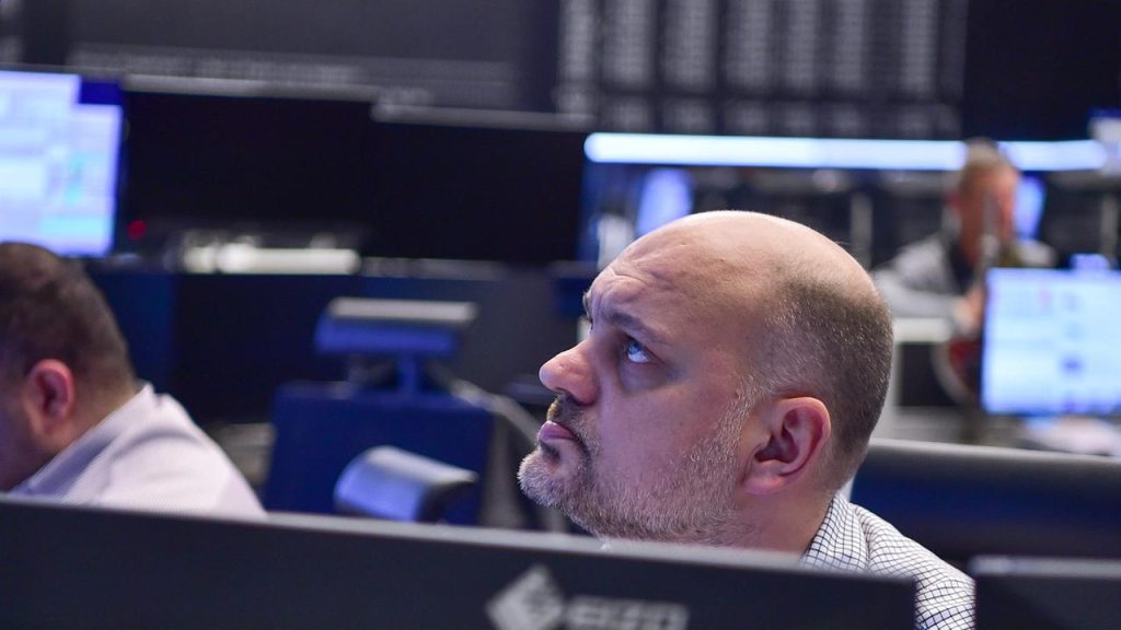 Rapporto di mercato: l’indice DAX detiene 15.900 punti