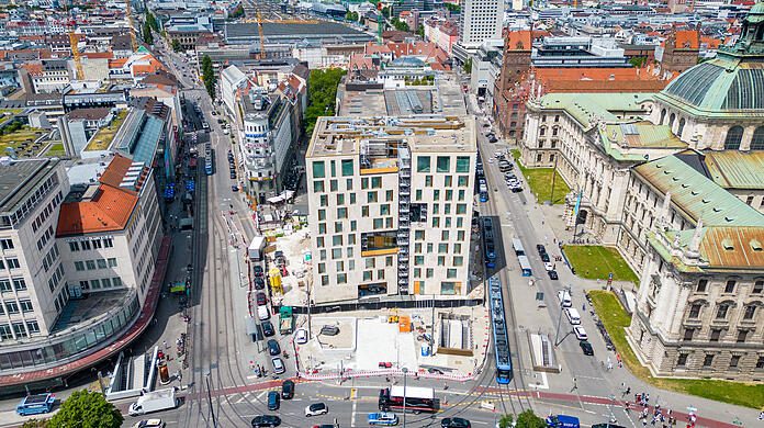Il nuovo Königshof am Stachus è destinato a diventare un hotel di lusso, con un ristorante e un bar sul tetto.
