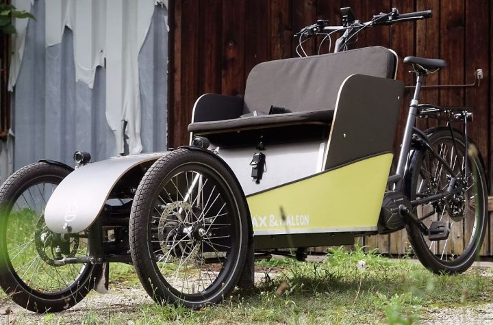 In viaggio con la bici da pendolare della start-up Mäx & Mäleon: una carriola per uso domestico