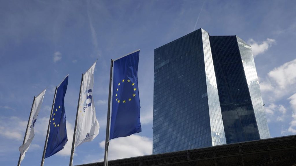 La Banca Centrale Europea lascia invariato il tasso di interesse di riferimento al 4,5%.