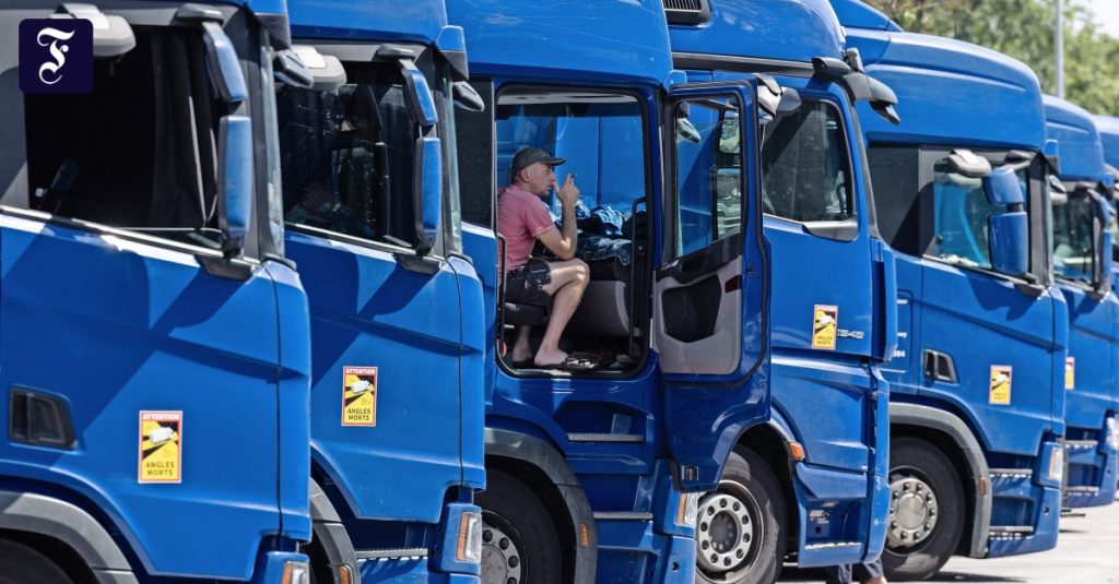 Dopo la fine dello sciopero dei camionisti: l'azienda nega l'accordo