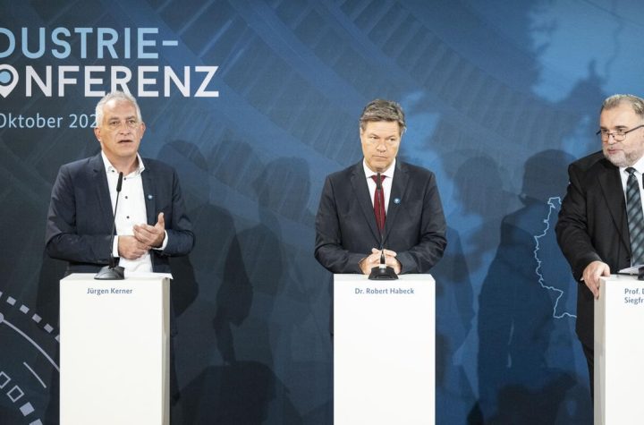Habeck vede un’opportunità 50:50 per i prezzi dell’elettricità industriale