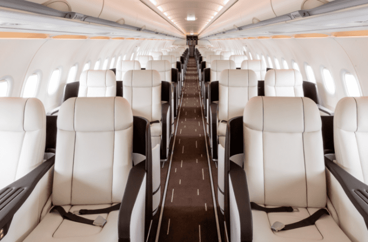 Titan Airways: l’Airbus A321 LR perde tre finestrini dopo il decollo