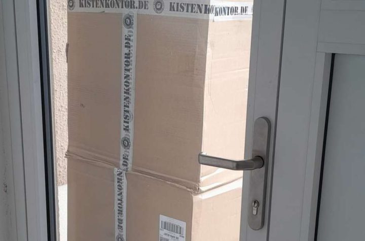 “Forse non devi essere così esigente riguardo al permesso di parcheggio davanti alla porta.”
