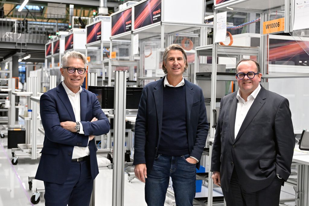 München Drive attrae aziende dalla zona circostante alla città