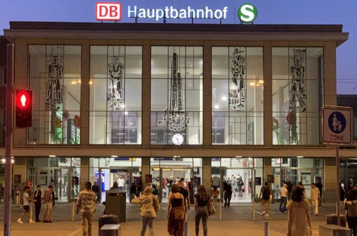 Tutti conoscono l’edificio XXL della stazione ferroviaria principale