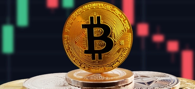 Il prezzo del Bitcoin aumenta moderatamente: la SEC approva gli ETF Bitcoin