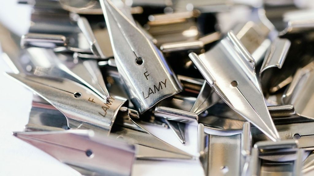 Silenzio sul prezzo di vendita: il giapponese acquisisce l'icona tedesca della penna stilografica Lamy