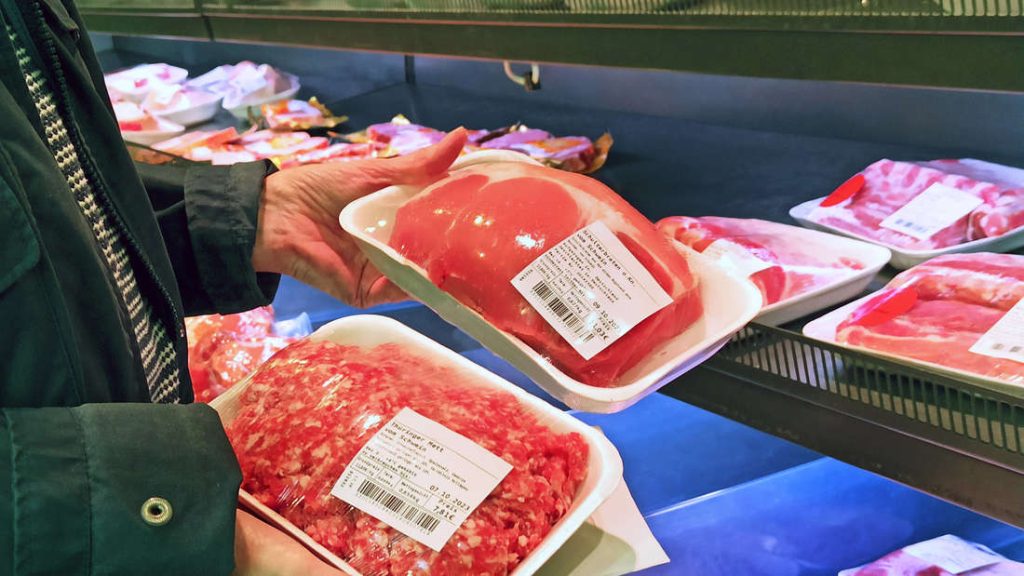 Richiamo per violazione a causa del rischio di salmonella: Edeka, Rewe e altri colpiti