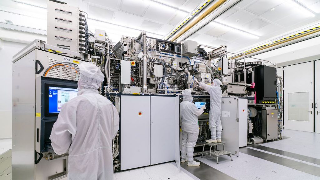 L’“Operazione Beethoven” ebbe successo: sembrava che i Paesi Bassi potessero mantenere l’ASML nel loro paese d’origine