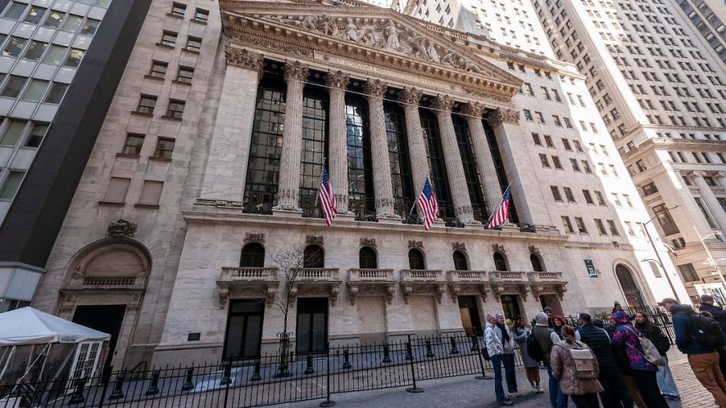 Poco movimento: la prospettiva di un rapporto sull’inflazione frena Wall Street