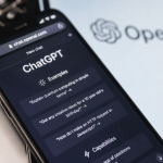 “La chat è morta”: OpenAI trasforma ChatGPT in una superapp globale