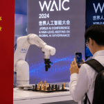 La Cina promuove l’IA come bene pubblico globale e riapre il dibattito sul modello tecnologico dominante